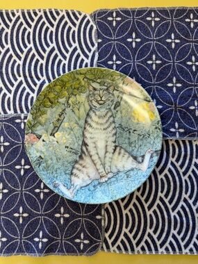 Vintage 1982 “The Sniffer” Cat Plate – Zoe Stokes – Decorative Plate
